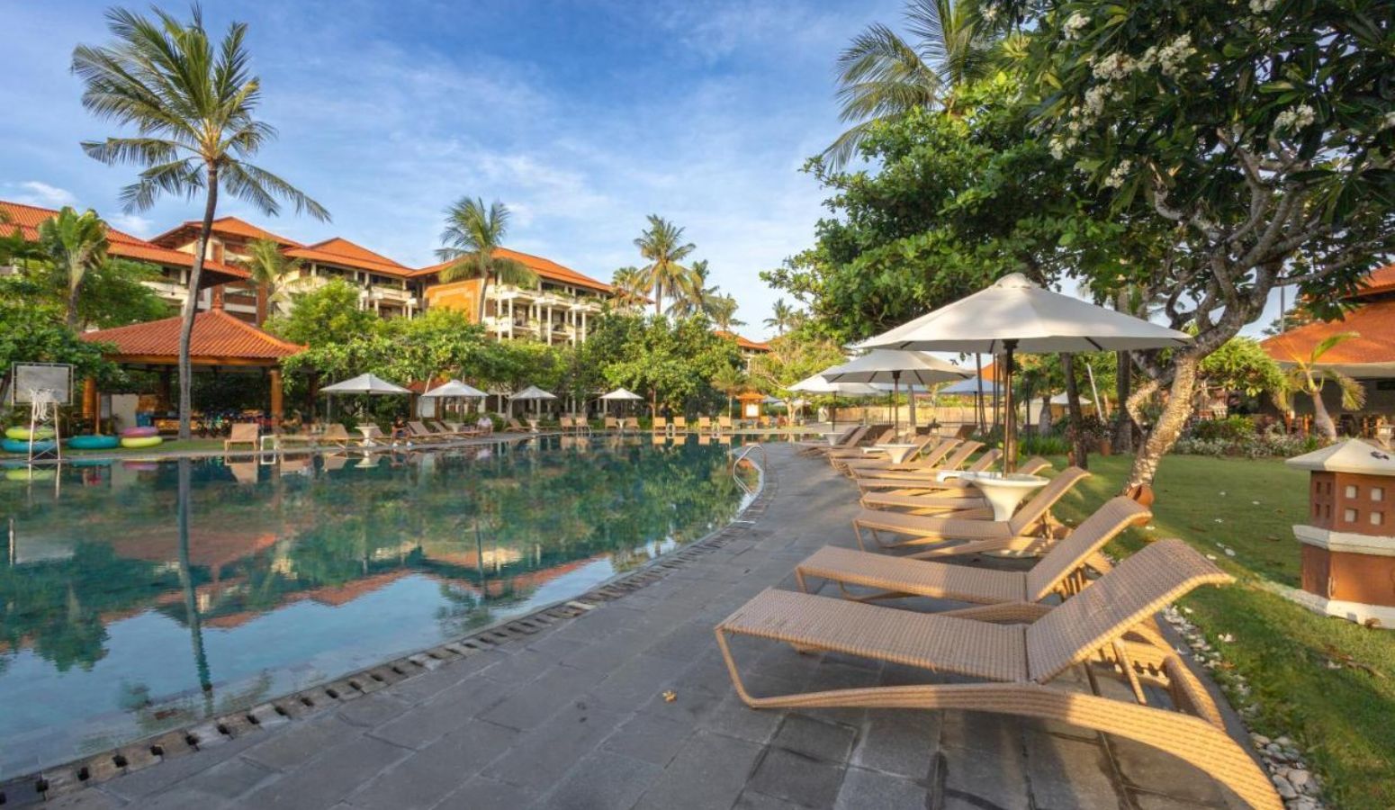 elefantes en Bali, viaje en familia
