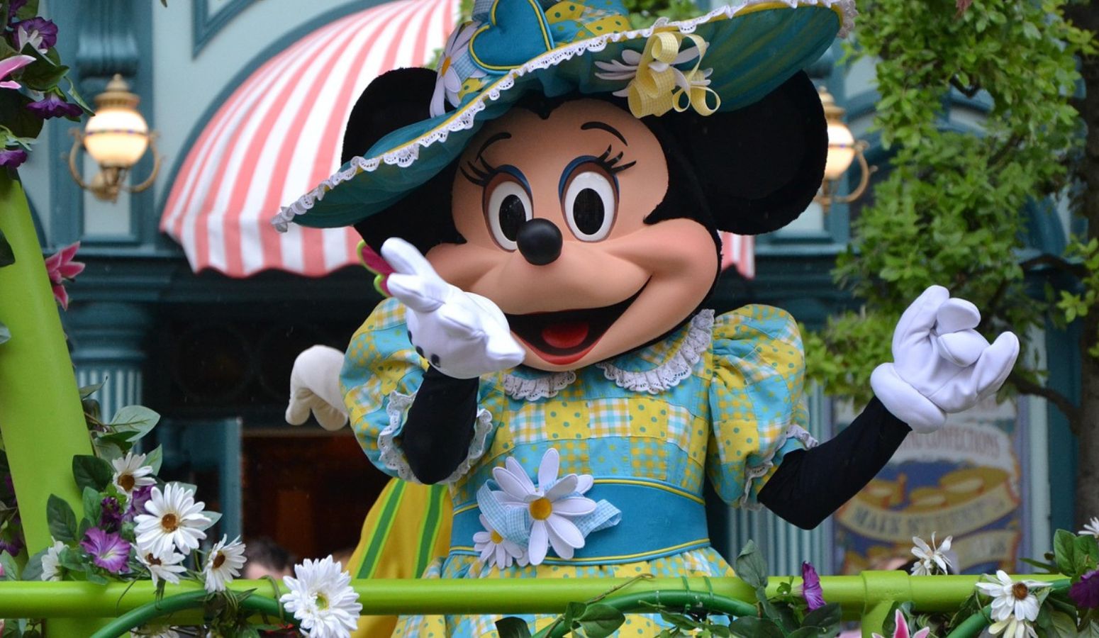 Minnie en Disneyland Par&iacute;s