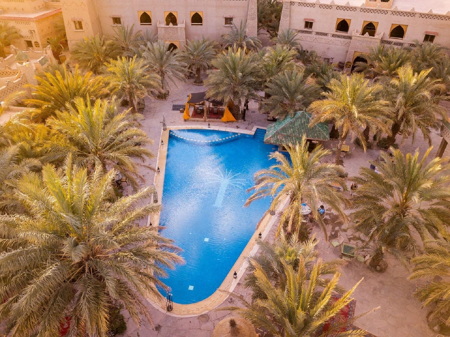 hotel piscina Xaluca