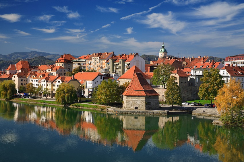 castillo Eslovenia viajes para niños