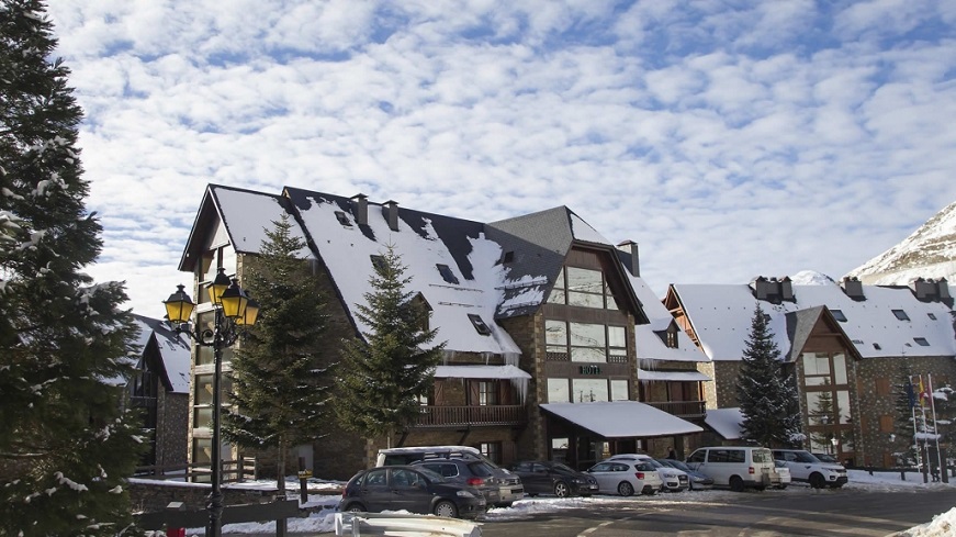 baqueira hotel chalet bassibe silken esqui viajacontufamilia
