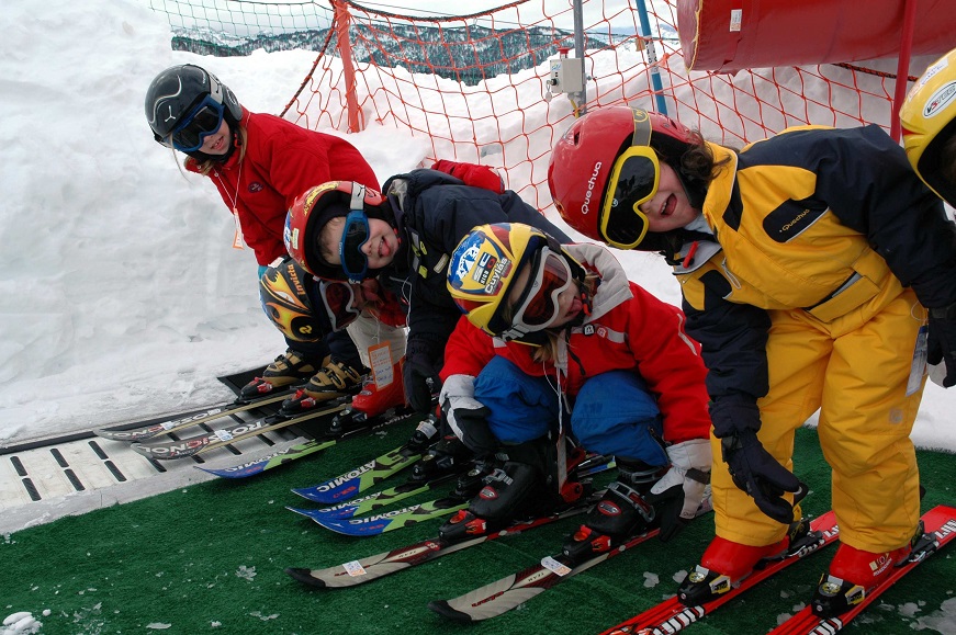 baqueira hotel chalet bassibe silken viajes con niños