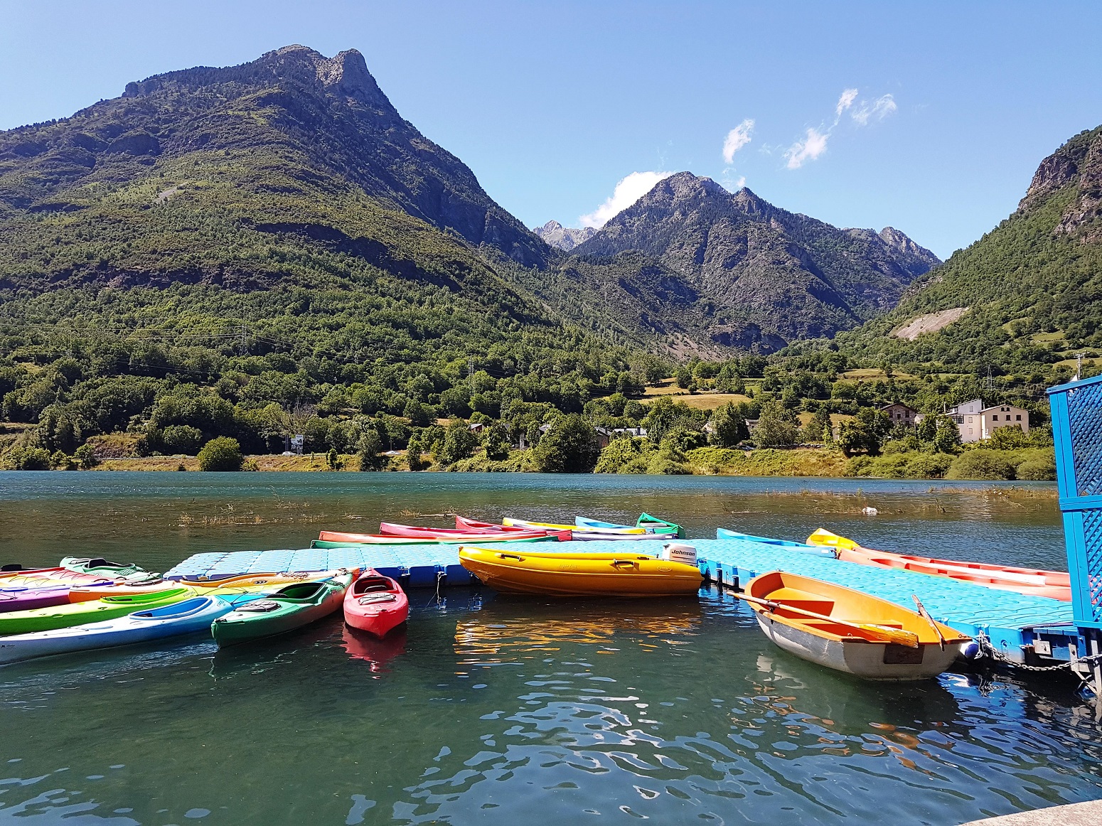 benasque pirineos viajes en familia