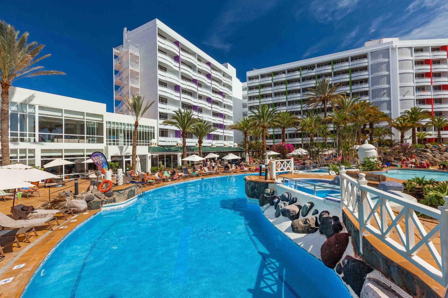 piscina del hotel abora buenaventura