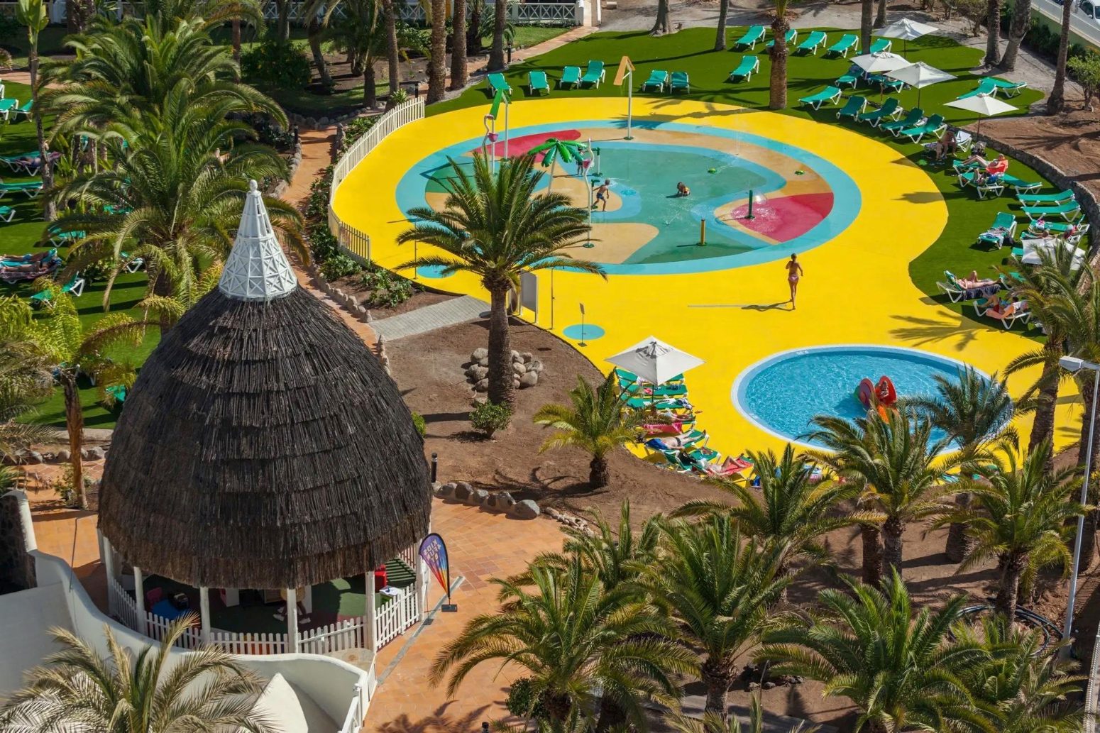 zona infantil de juegos de agua del abora buenaventura